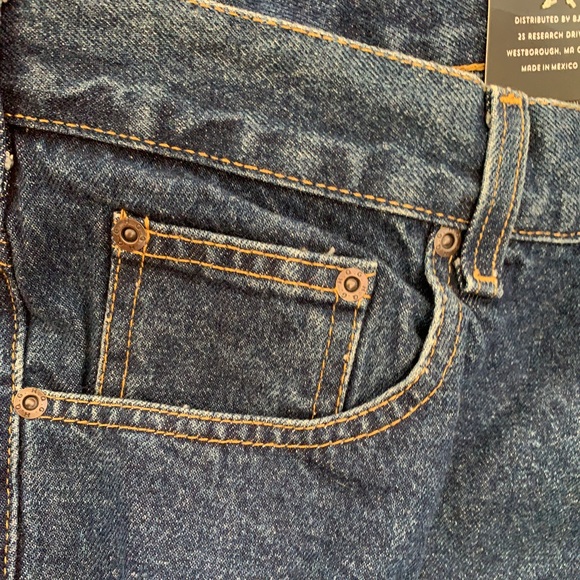 Berkley & Jensen Dark Wash Relaxed Jeans NEW - Picture 5 of 7